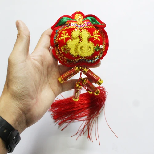 Lộc treo hình quả táo trang trí tết