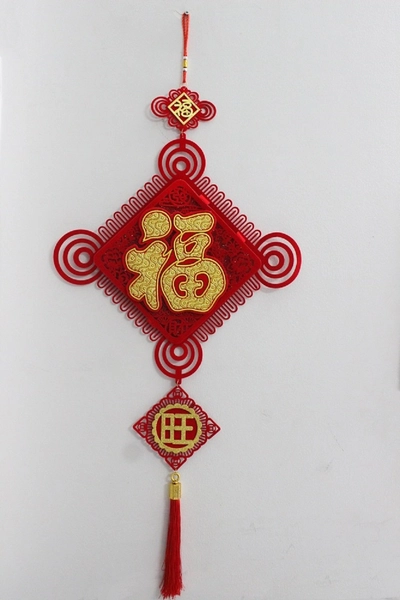 Liễn đỏ chữ phúc phủ kim tuyến trang trí tết