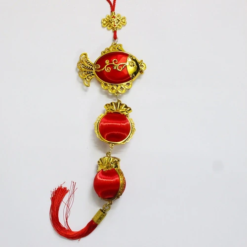 Lộc treo con cá vàng kèm châu đỏ trang trí tết