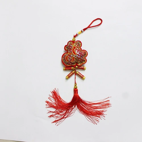 Lộc treo đỏ đính kim tuyến ngũ sắc trang trí tết