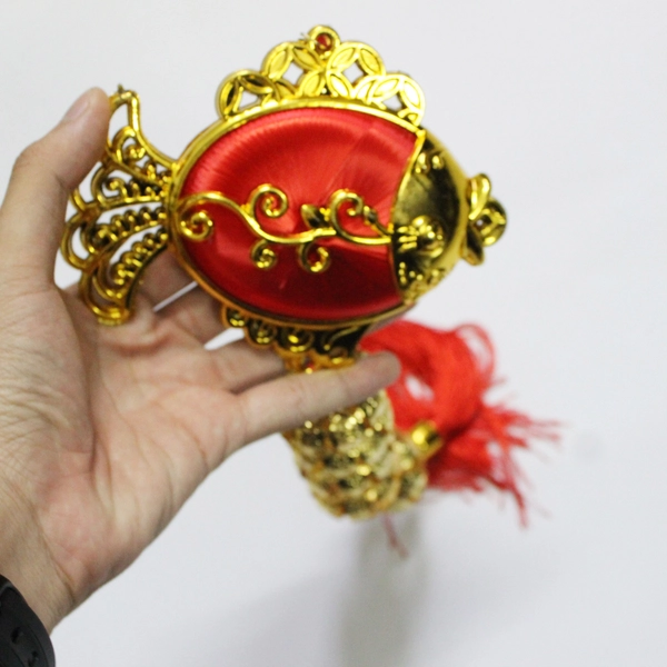 Lộc treo hình cá kèm lục lạc trang trí tết