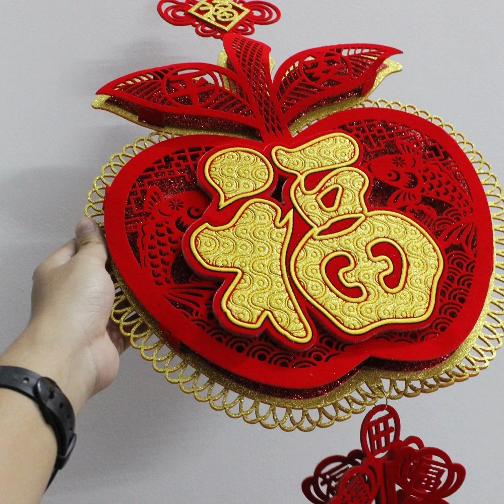 Liễn treo chữ phúc hình quả táo trang trí tết