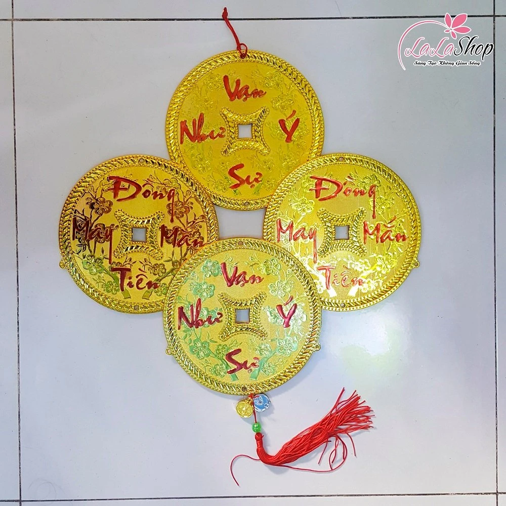Dây đồng tiền vàng trang trí tết