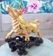 Tượng trâu vàng khỏe mạnh trang trí tết