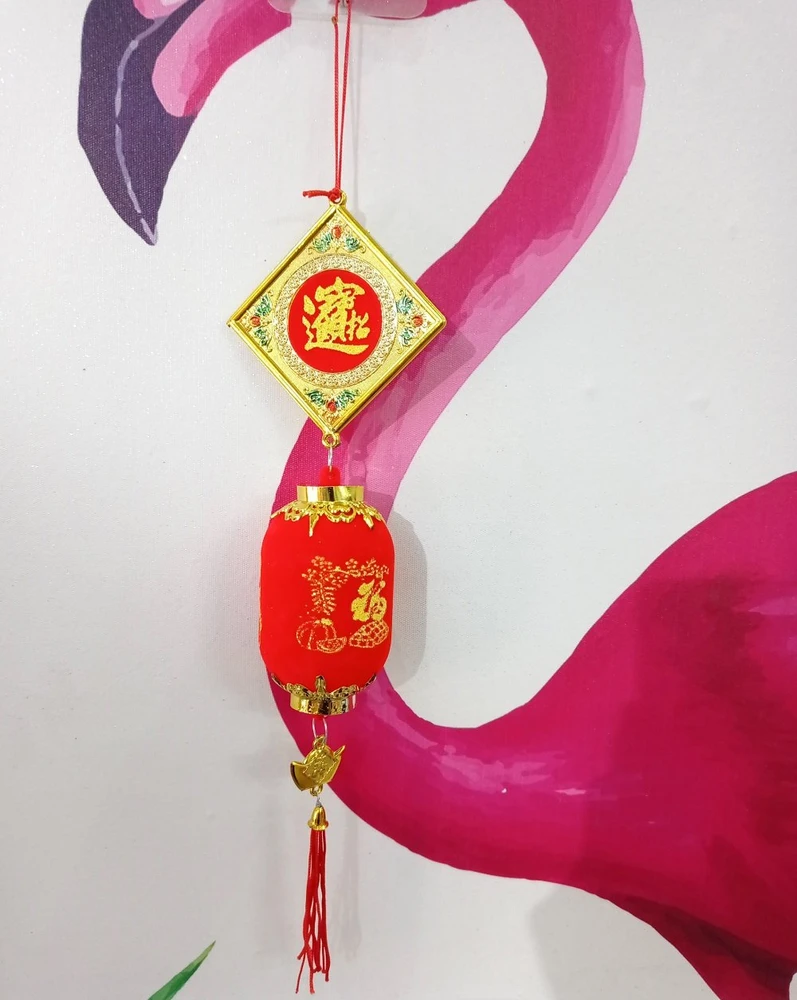Lồng đẻn đỏ bảng vàng trang trí tết