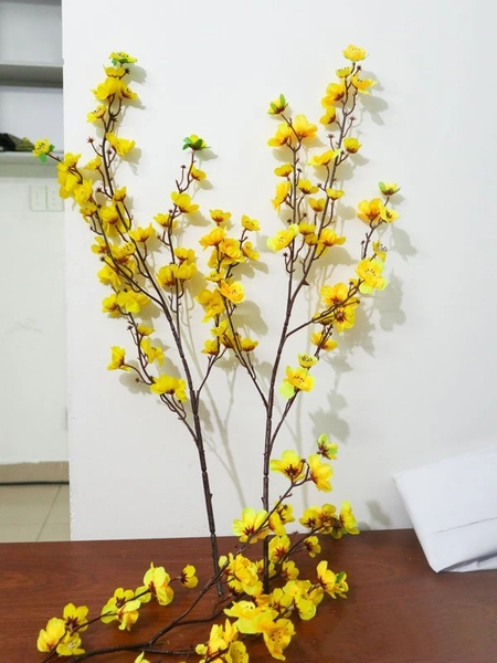 Cành Hoa mai giả trang trí Tết