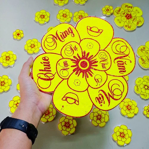 Bộ Bông mai xốp trang trí tết Chúc mừng năm mới