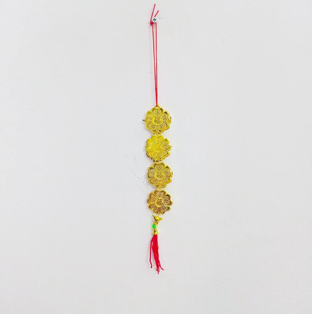 Dây lộc treo trang trí nhà ngày tết hình hoa mai câu chúc tết