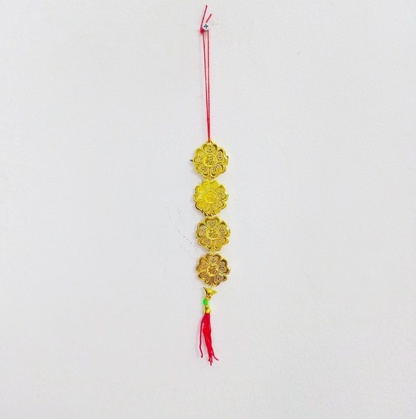 Dây lộc treo trang trí nhà ngày tết hình hoa mai câu chúc tết