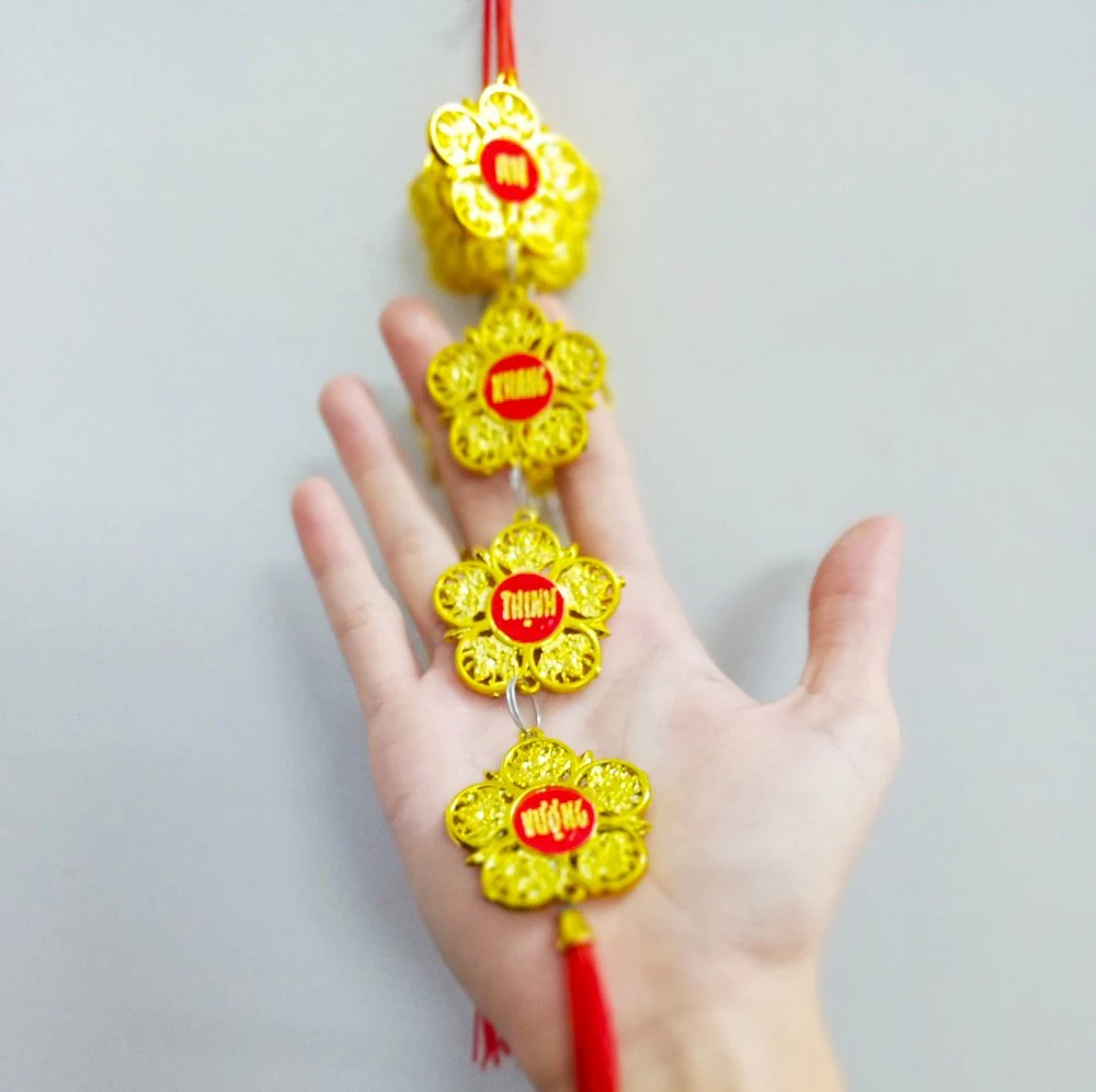 Lộc treo bông mai vàng câu chúc trang trí tết