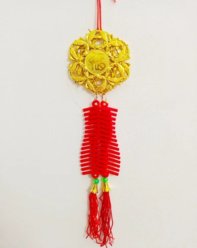 Lộc treo Cá vàng hình hoa mai và dây pháo nhung đỏ