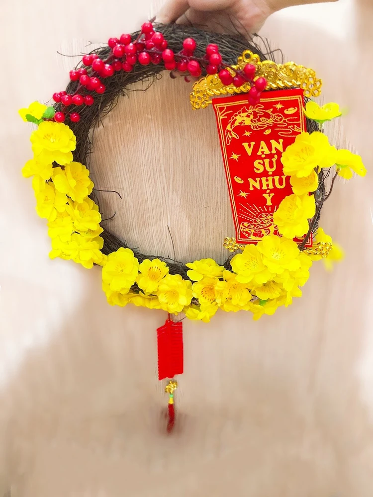 Vòng hoa trang trí ngày tết size 30cm