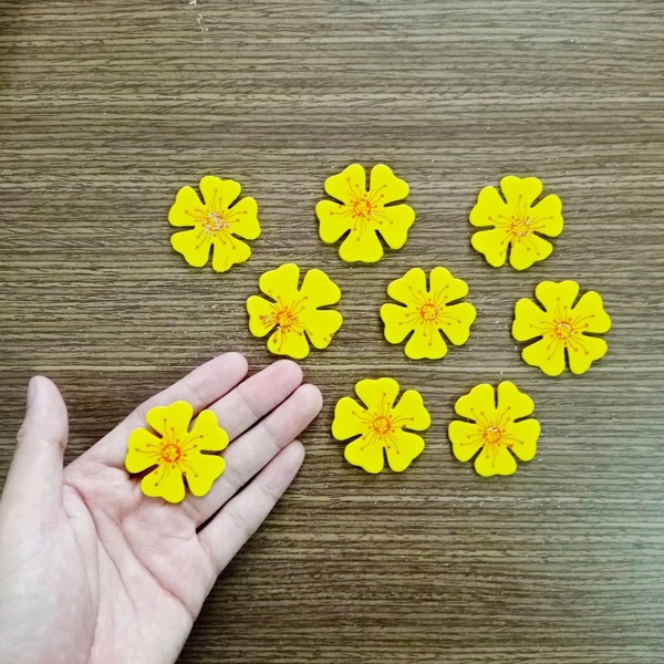 Bộ 9 Hoa Mai Vàng Xốp Trang Trí Tết