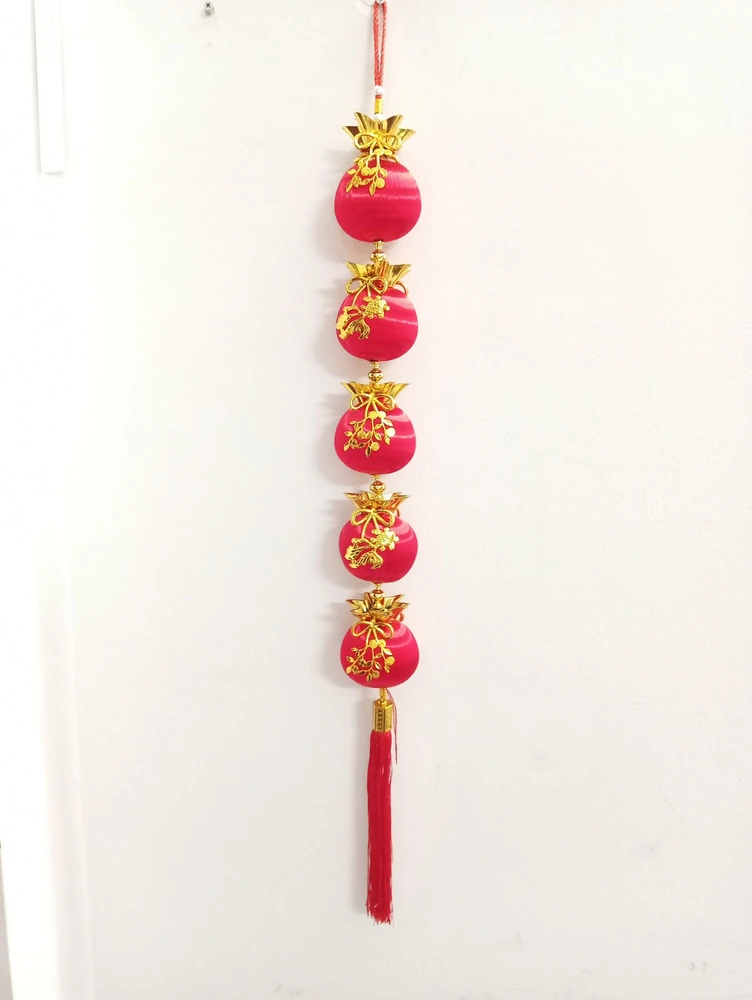 Dây lộc trang trí tết Táo đỏ cá chép vàng và cây mai