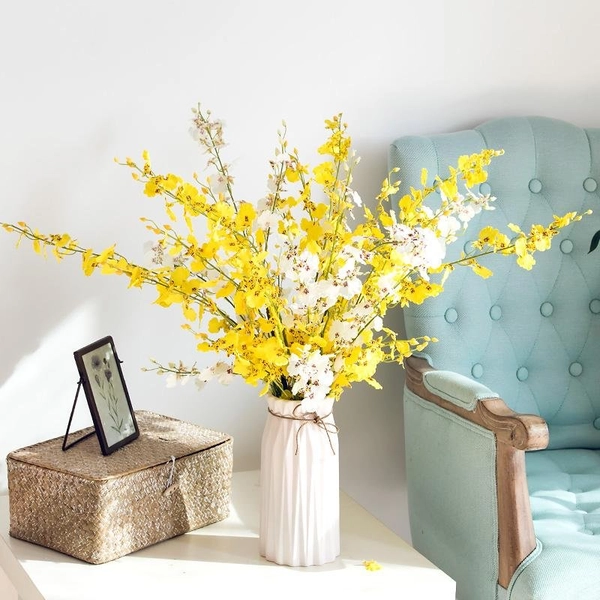 Hoa lan vũ nữ vàng giả trang trí tết mẫu 02