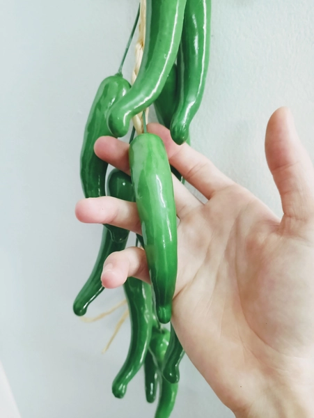 Dây trái ớt giả trang trí tết