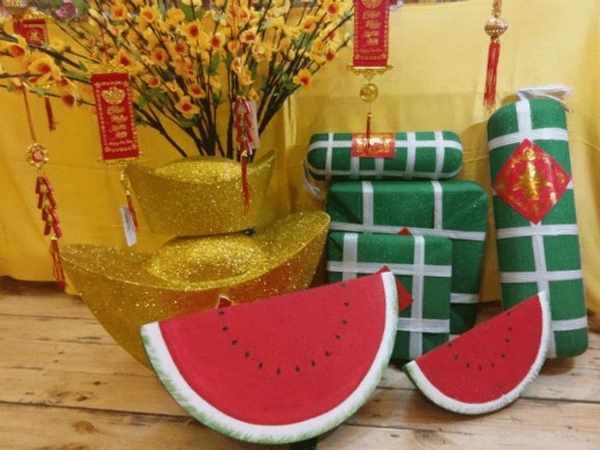 Thỏi vàng kim tuyến xốp trang trí tết