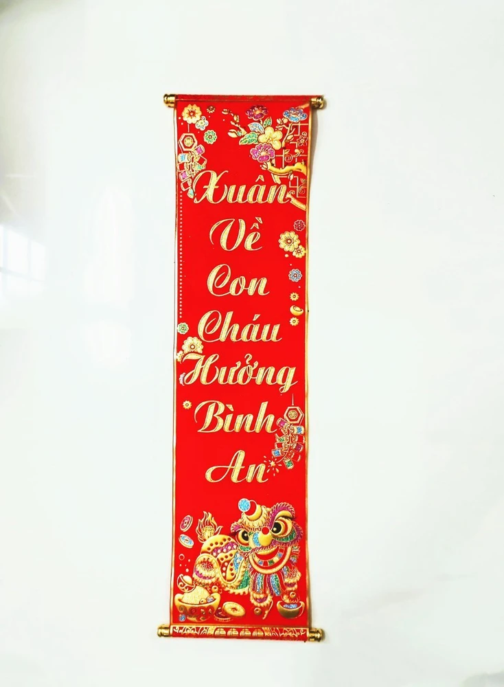 Bộ Liễn Câu Đối Tết đến hạnh phúc - Xuân về bình an