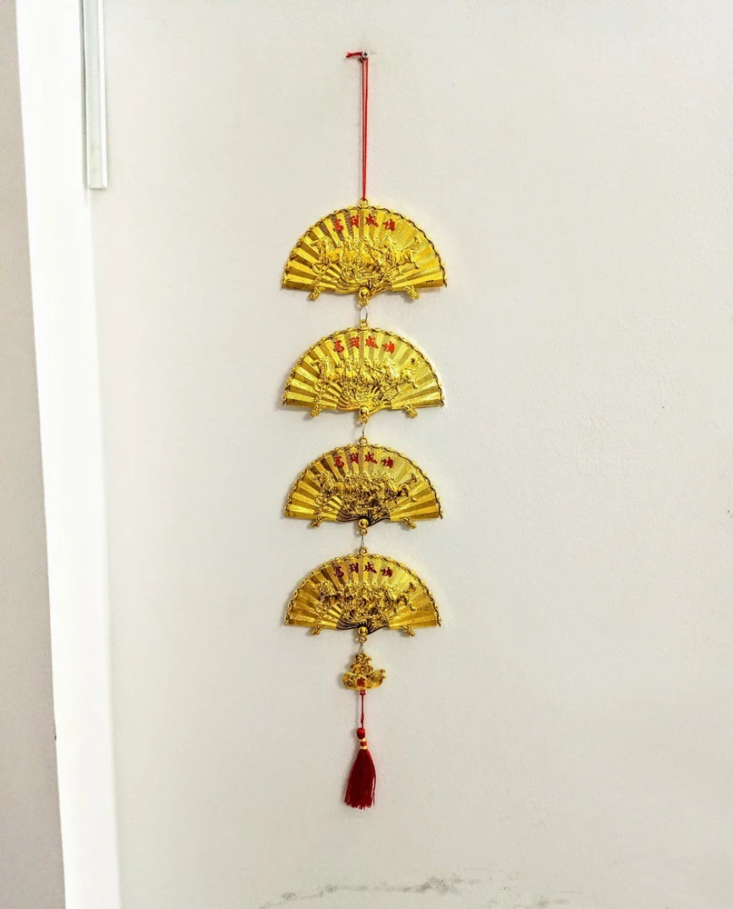 Dây liễn quạt vàng trang trí tết Chúc mừng năm mới