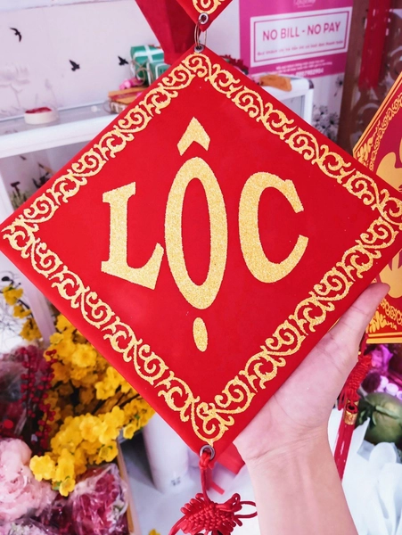 Liễn vuông chữ Tấn Tài Tấn Lộc trang trí tết