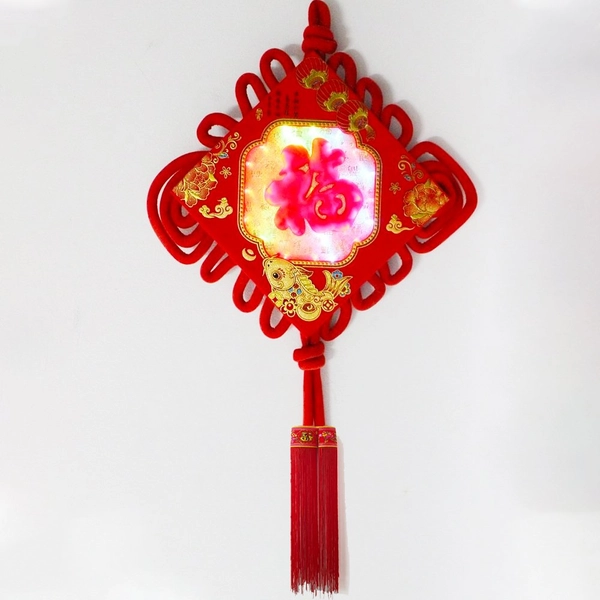 Liễn chữ phúc nhỏ có đèn trang trí tết