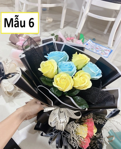 Bó 7 bông hoa Hồng Sáp Thơm (Nhiều mẫu) - Tặng kèm thiệp