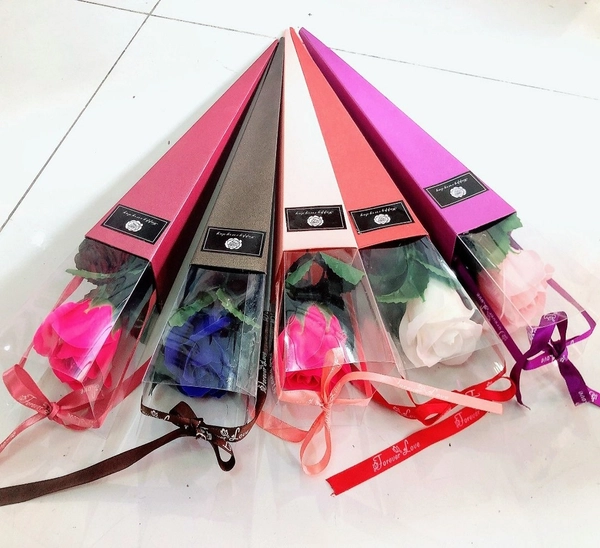 Hoa hồng sáp 1 cành ống mica quà tặng cao cấp - đủ màu