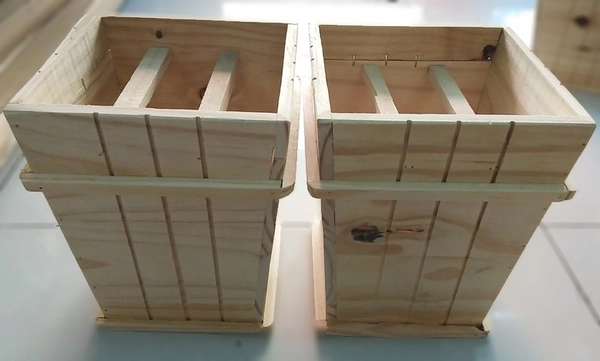 Hộp gỗ cắm hoa hình thang