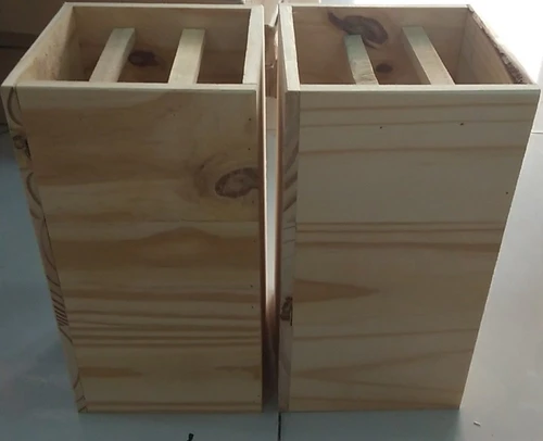 Hộp gỗ cắm hoa vuông cao trơn