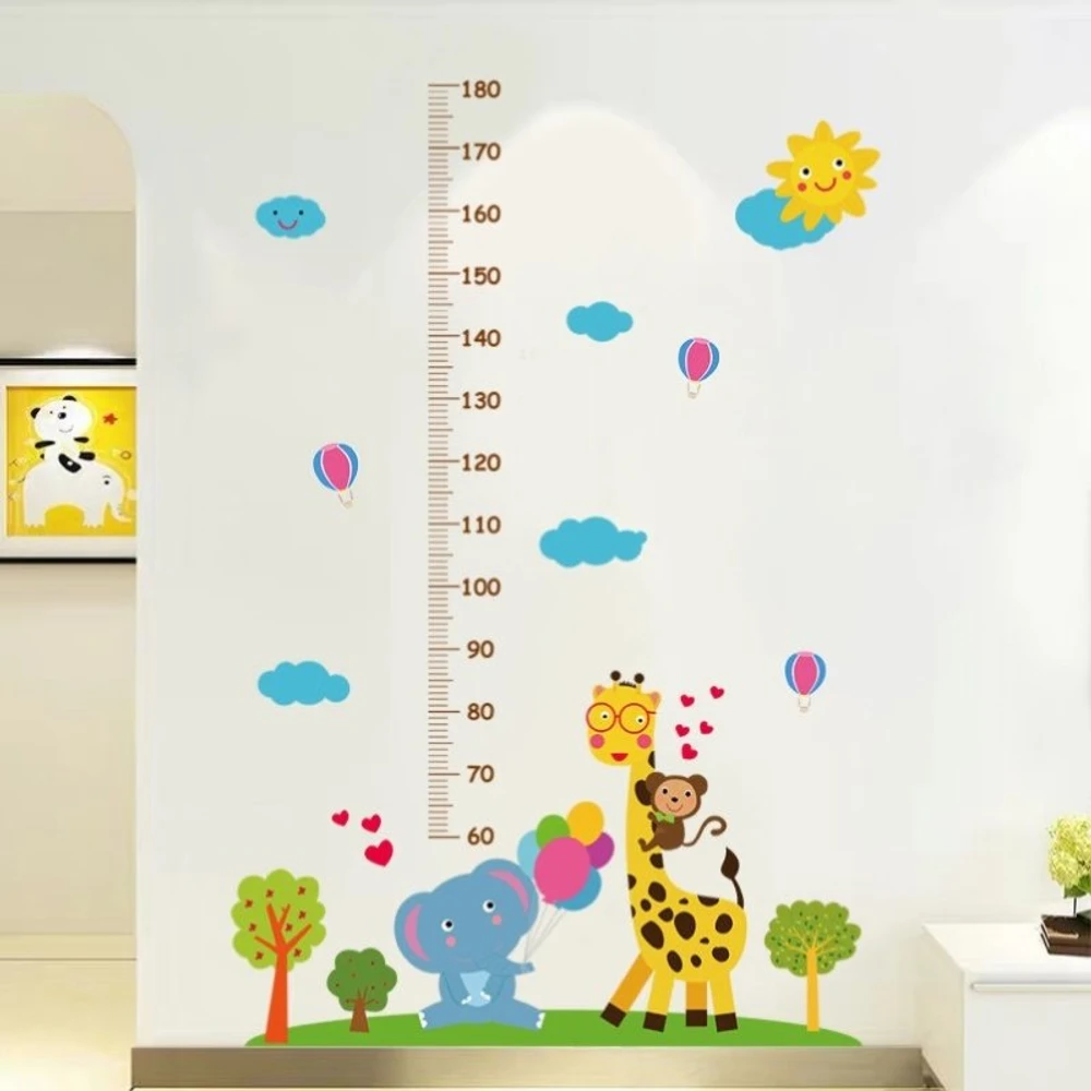 Decal dán tường thước đo chiều cao hươu và những người bạn