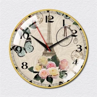 Đồng hồ vintage tháp và hoa