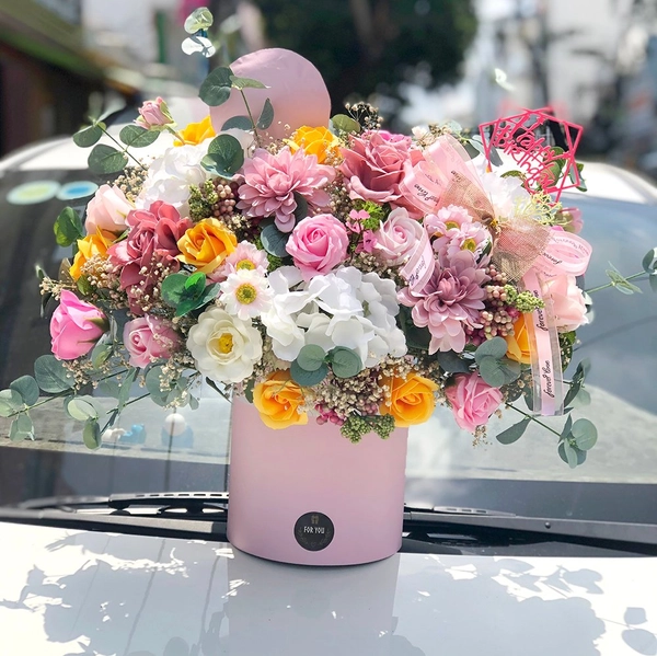 Hộp hoa để bàn 2