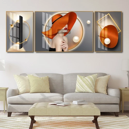 Tranh Treo Tường Cô Gái Và Chiếc Nón Nghệ Thuật