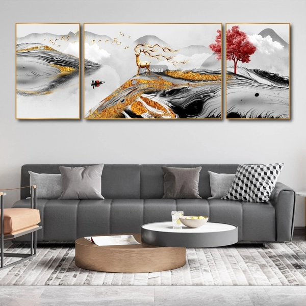 Tranh Treo Tường Hươu Vàng Và Núi Non