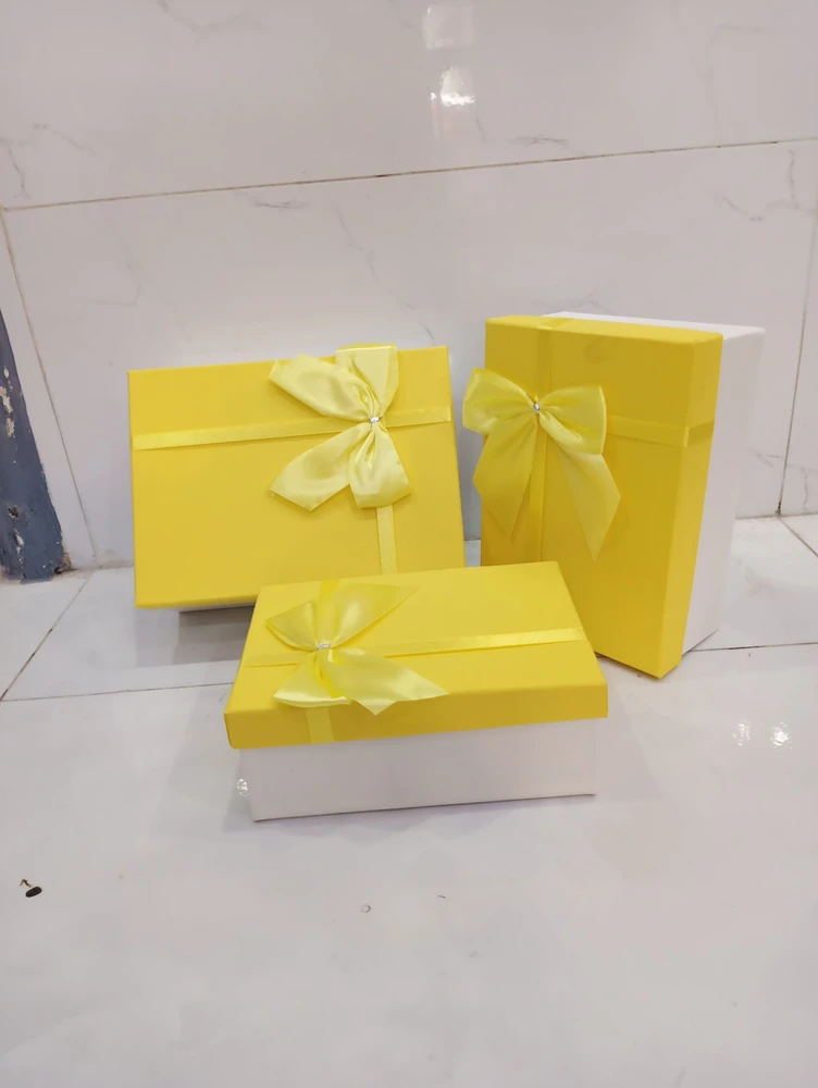 Hộp quà tặng 20/10 loại chữ nhật