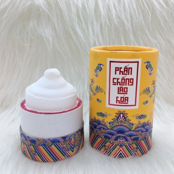 Set hộp quà tặng thanh xuân kèm mỹ phẩm( Gồm phấn chống lão hóa và son nước )