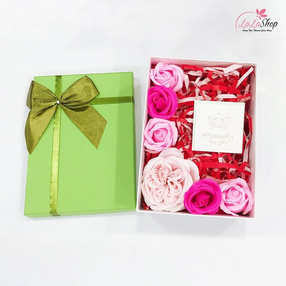 Set Hộp Quà Tặng Những Lời Yêu Thương Kèm Hoa