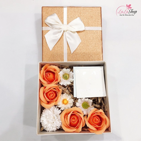 Set Hộp Quà Tặng Trao Lời Yêu Thương Kèm Hoa