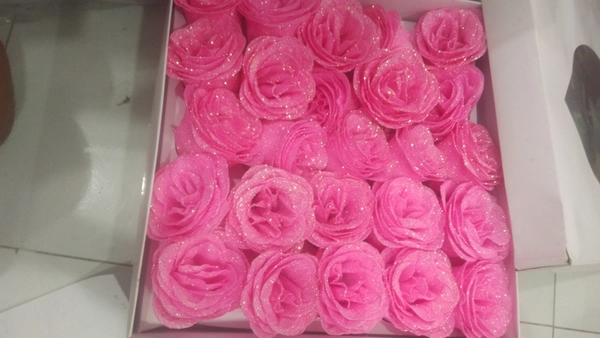 Hộp hoa hồng sáp kim tuyến cao cấp 50 bông