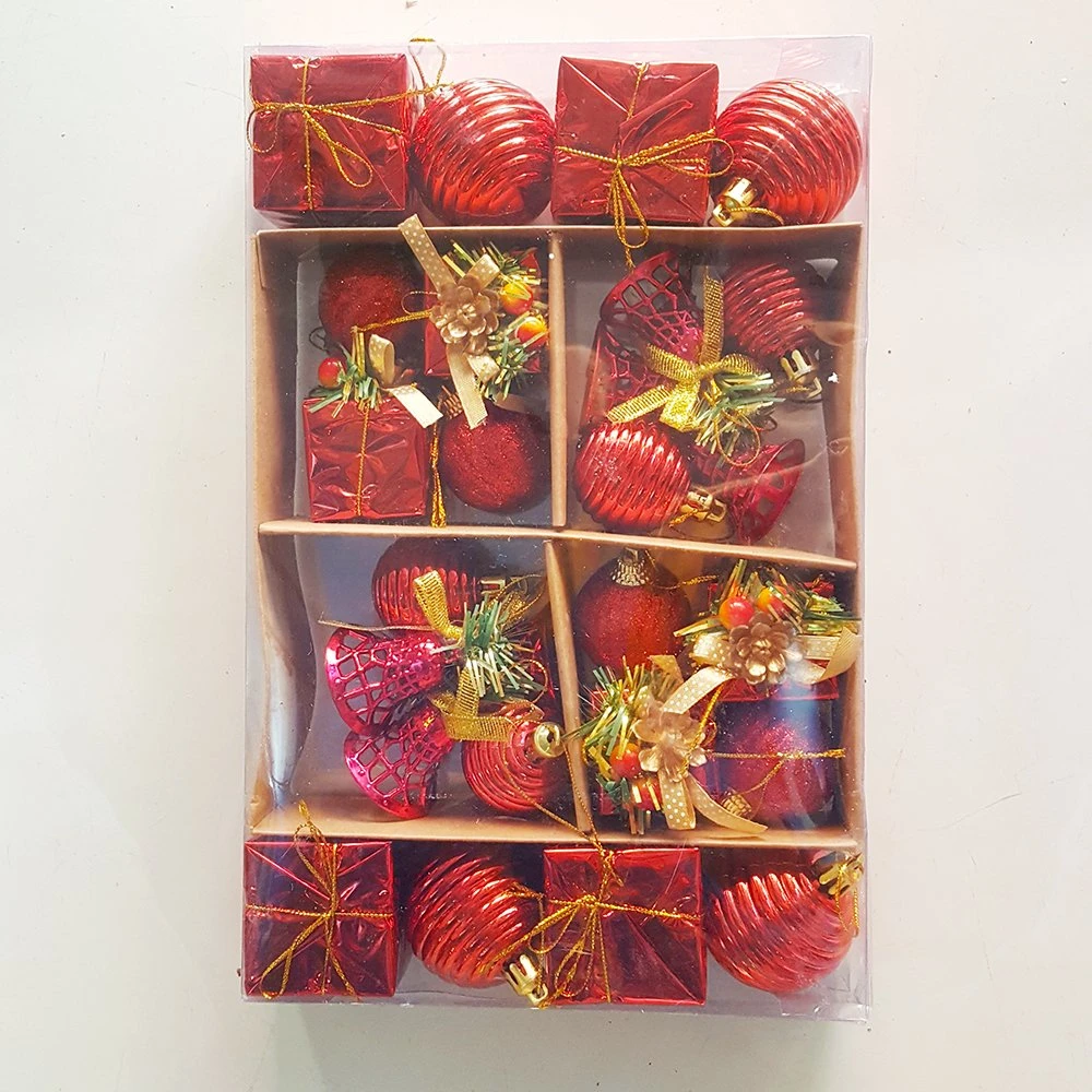 Hộp châu tròn sọc và hộp quà treo trang trí noel