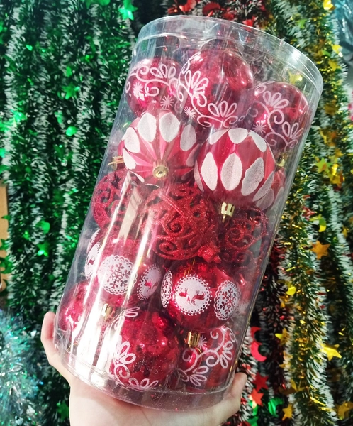 Hộp 25 quả châu sắc đỏ 6cm họa tiết kim tuyến trang trí noel