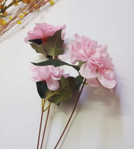 Cành hoa cúc tròn lụa giả trang trí tết