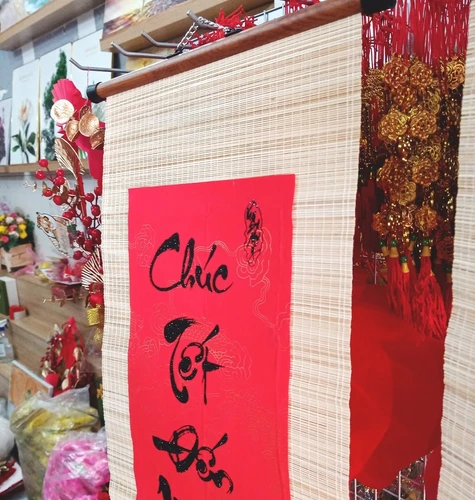 Cặp Liễn Mành Thư Pháp Lớn Chúc tết đến muôn điều như ý - Mừng xuân sang vạn sự thành công