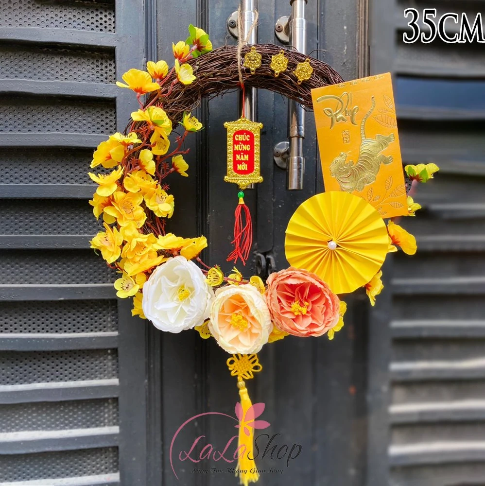 Vòng hoa trang trí tết sắc vàng phát tài