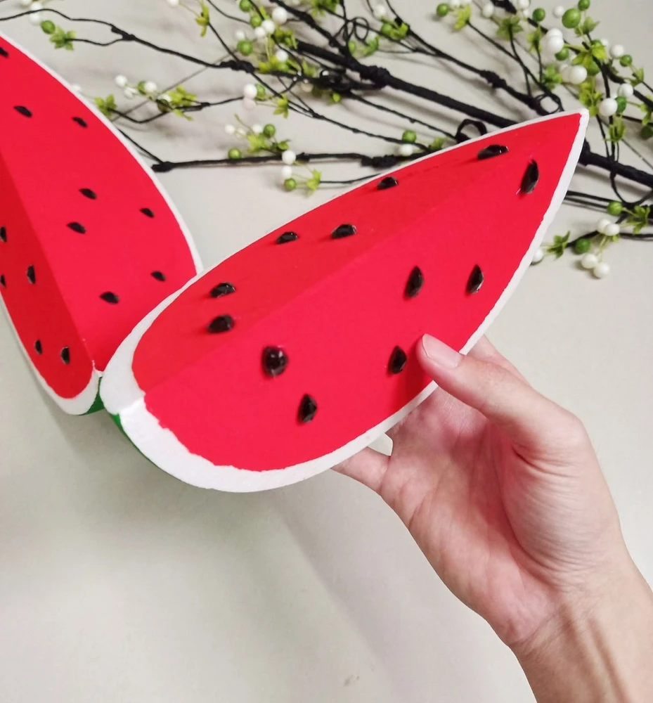 Miếng Dưa Hấu Đỏ Sọc Trang Trí Tết