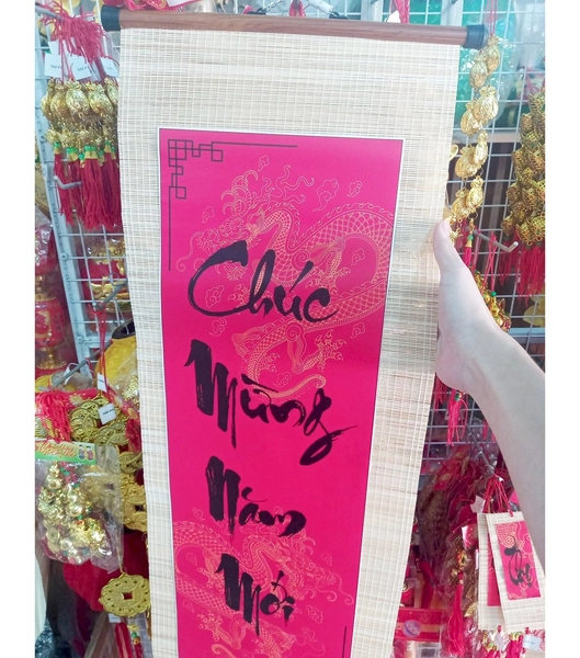 Liễn mành lớn thư pháp đỏ Chúc mừng năm mới