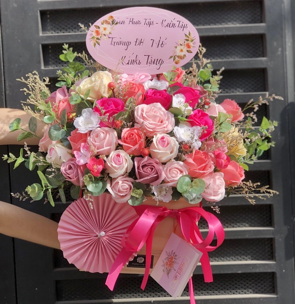 Lẵng hoa hồng sáp thơm để bàn - Tình yêu vĩnh cữu