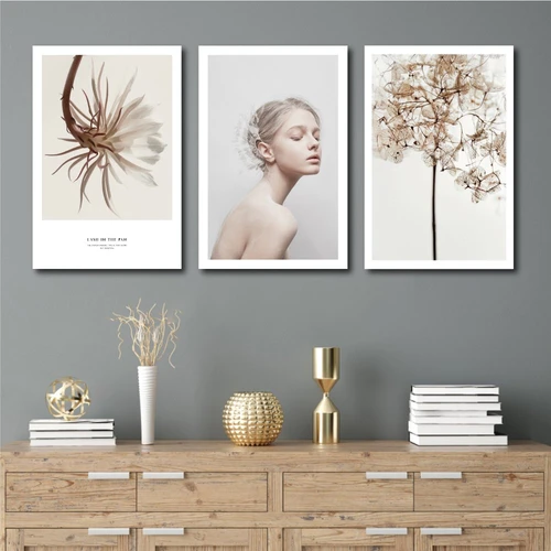 Tranh treo tường thiếu nữ bên hoa