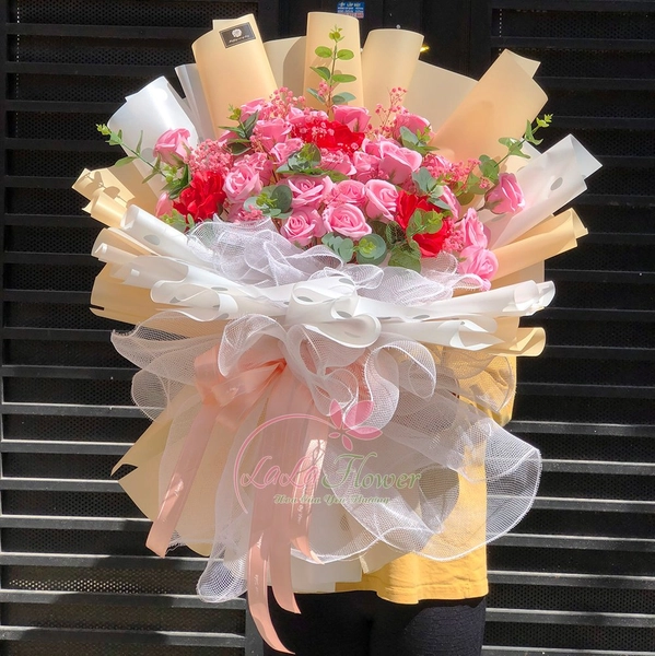 Bó 33 hoa hồng sáp thơm cao cấp