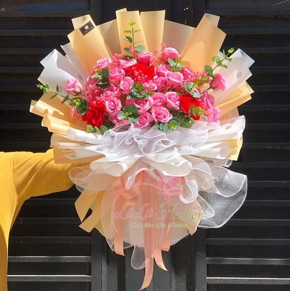 Bó 33 hoa hồng sáp thơm cao cấp